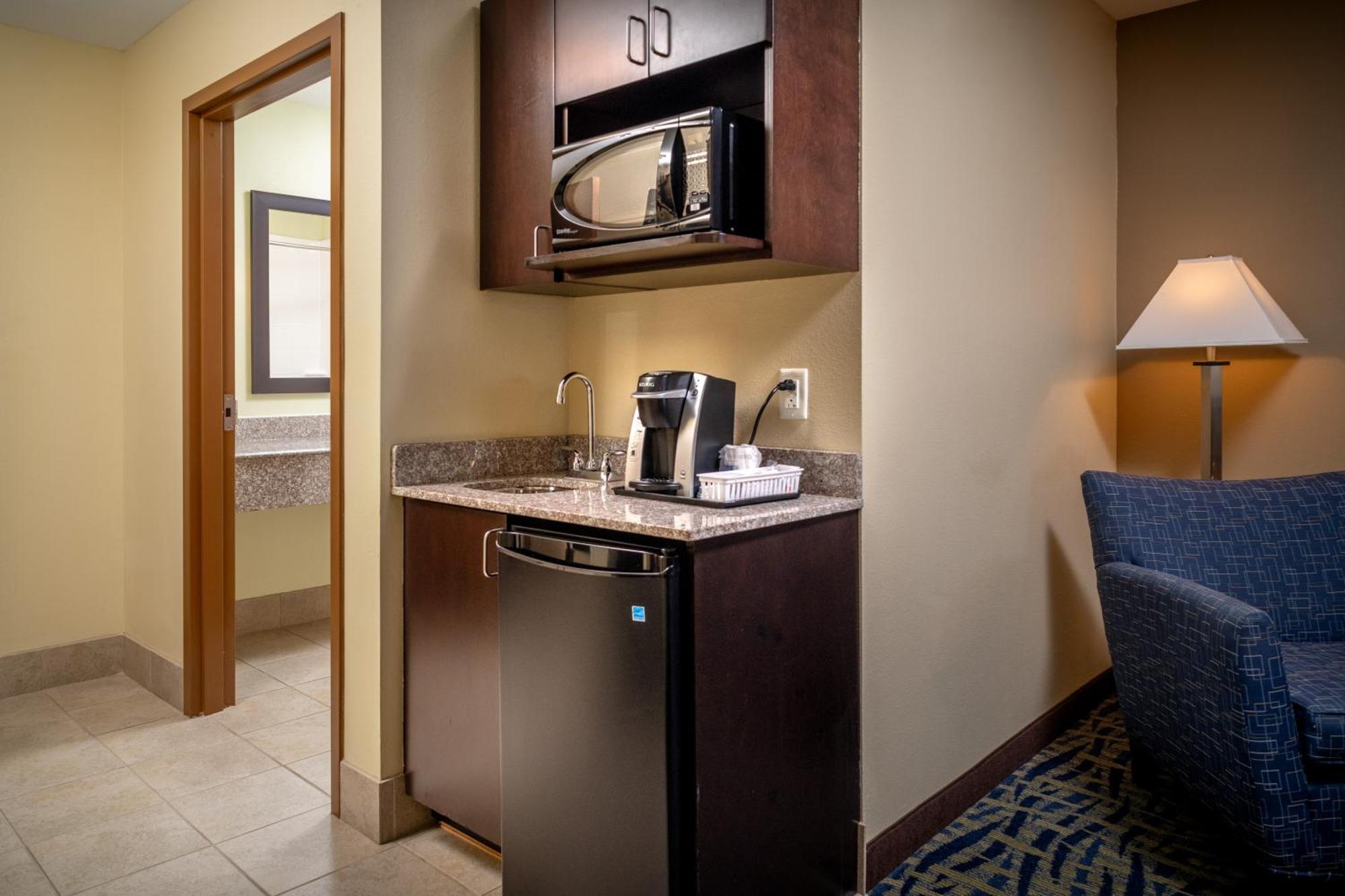 Holiday Inn Express & Suites Lebanon By Ihg Buitenkant foto
