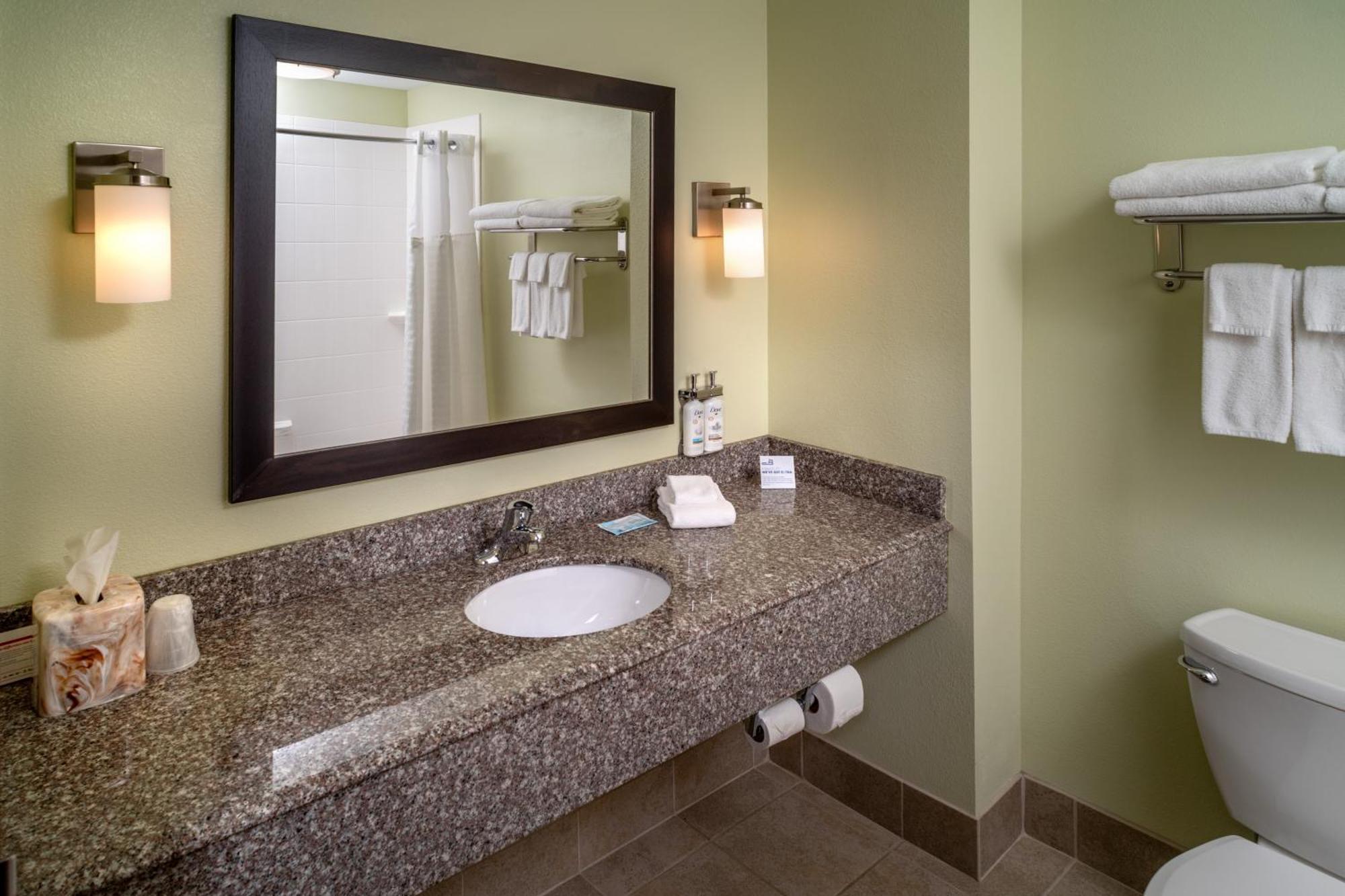 Holiday Inn Express & Suites Lebanon By Ihg Buitenkant foto