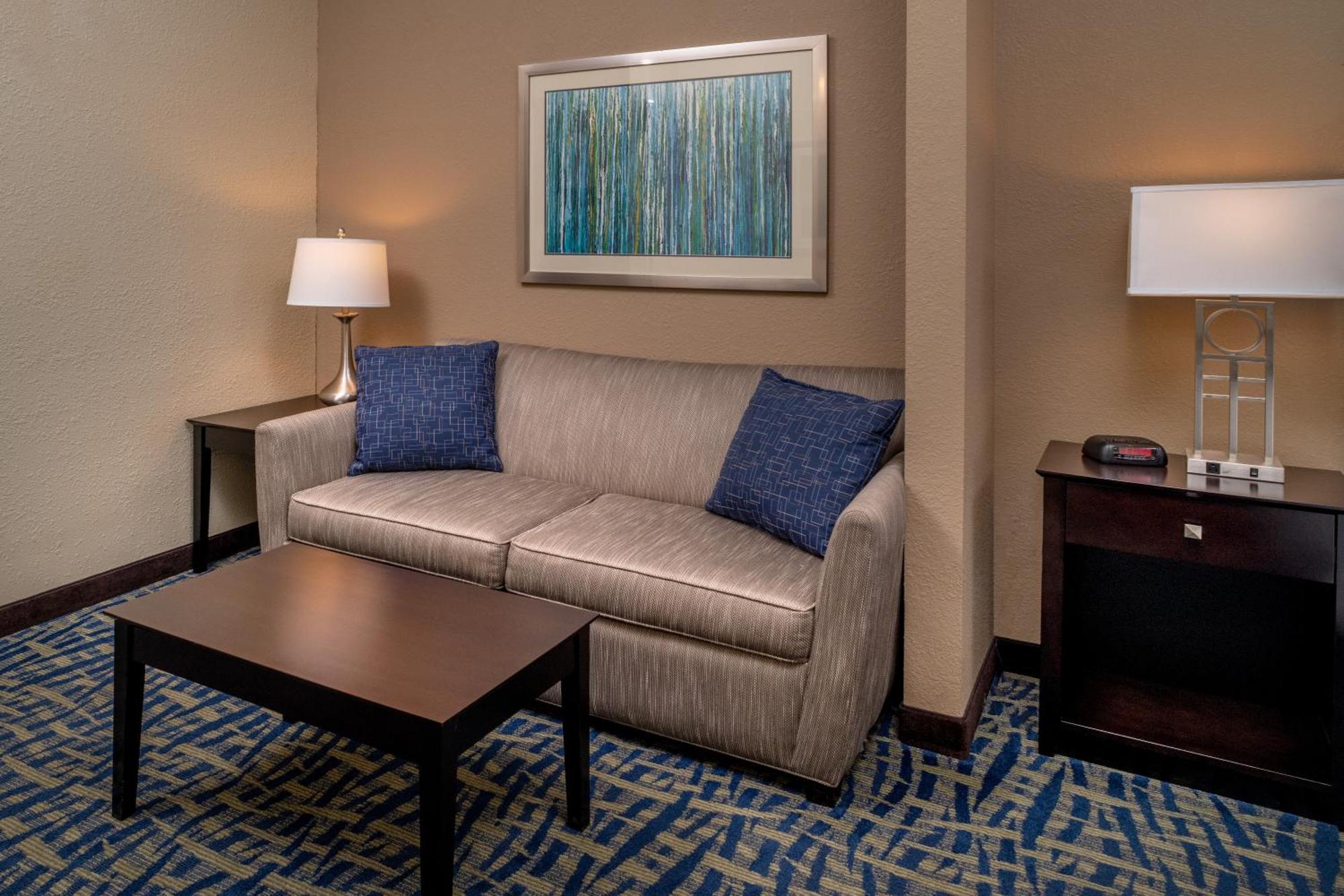 Holiday Inn Express & Suites Lebanon By Ihg Buitenkant foto