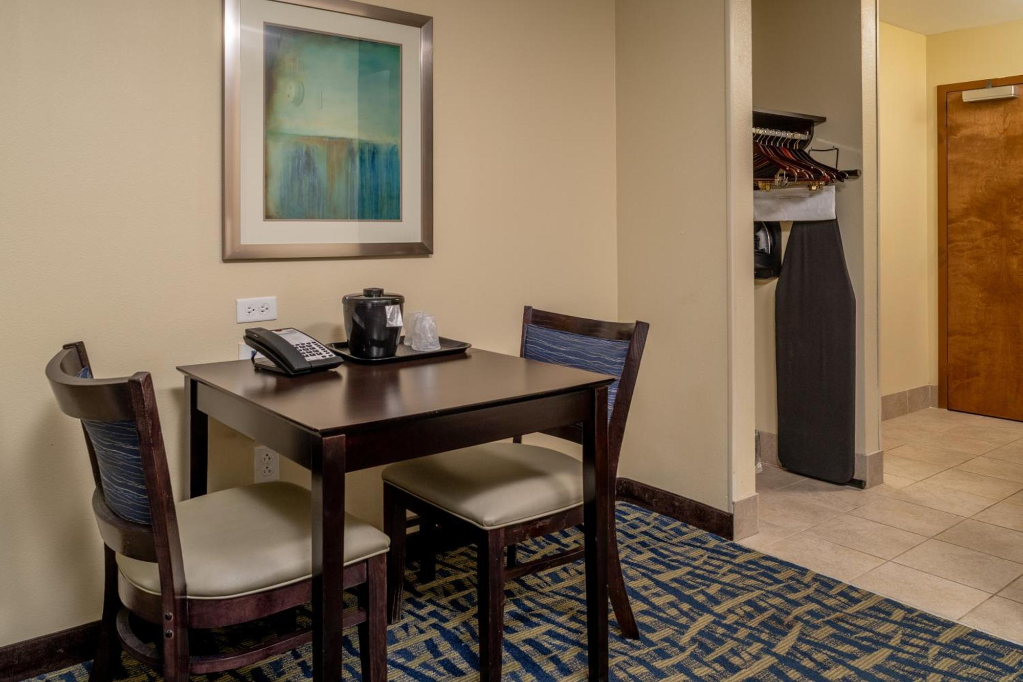 Holiday Inn Express & Suites Lebanon By Ihg Buitenkant foto