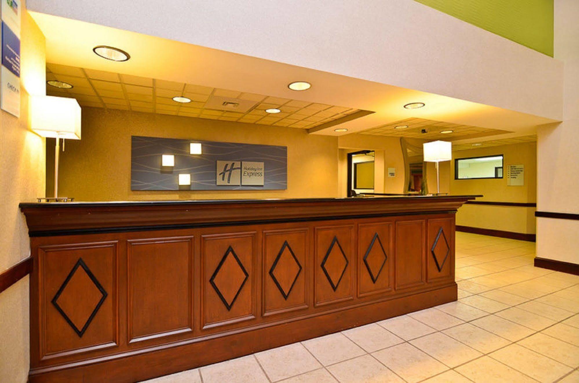 Holiday Inn Express & Suites Lebanon By Ihg Buitenkant foto